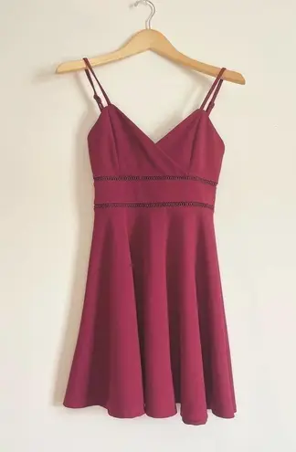 Jun & Ivy  Maroon Dress Size Small​​​​​​​​​​