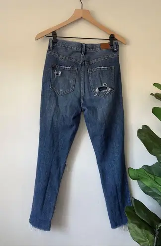 Urban Outfitters BDG  100% Cotton Distressed Medium Wash Jeans Raw Hem Skinny EUC