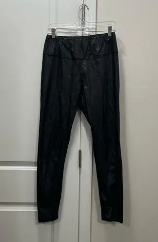 Slate + Willow Black Faux Leather Leggings Size Medium $100