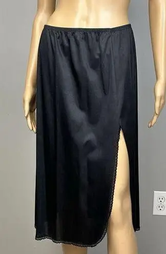 Vanity Fair Vintage ? Half Slip Size Medium 28" Black Nylon High Slit 100% Nylon