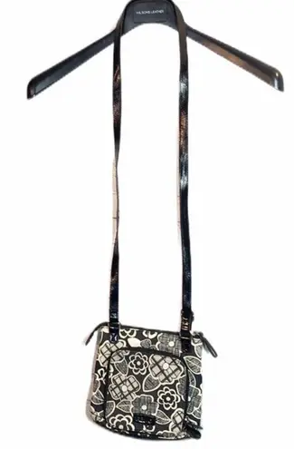 Relic B&W Floral Pattern Small Crossbody Bag
