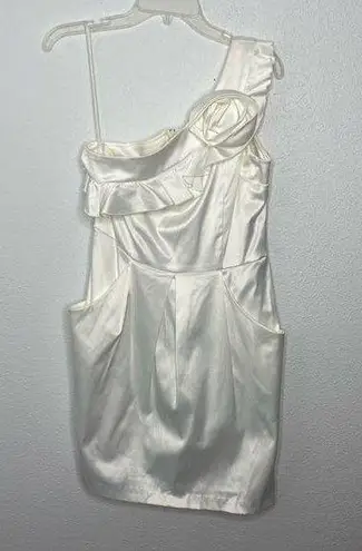 Ruby Rox New White One Shoulder Pocketed Dress with Flower Detail size 11