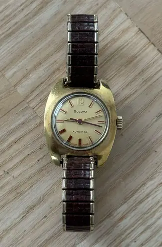Bulova Automatic Gold Rare Vintage Ladies Watch Two-Tone Stretch Bracelet Works