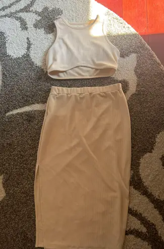 Matching Skirt Set Size L