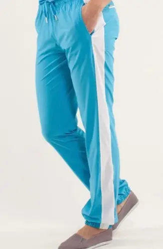 Lululemon  athletica Work It Out Track Pant -Size 6 - Image 3