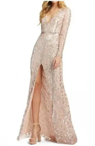 Mac Duggal Embellished Long Sleeve Evening Gown in Rose Gold Size US 6