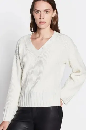 Equipment Nigel Sweater in Ivory Button Cashmere