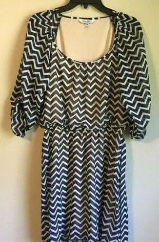 Speechless  medium chevron navy dress