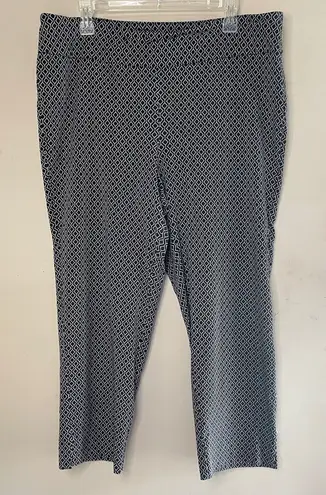 Valerie Stevens ❄️3/$20 Black & White Pull-On Cropped Pant, 18W