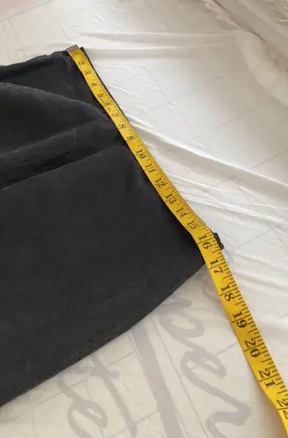 Sunny Leigh Sunny Choi straight skirt ruched side ruffles at bottom side zip 100% silk Sz 10