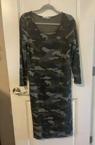 BB Dakota NWT  Steve Madden Can You See Me Green Camo Midi Dress size Xsmall