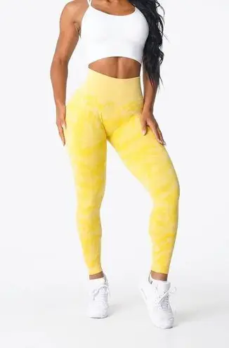 NVTGN Womens Leggings Sunshine Yellow Camo Seamless High Waisted Pull On Size XS