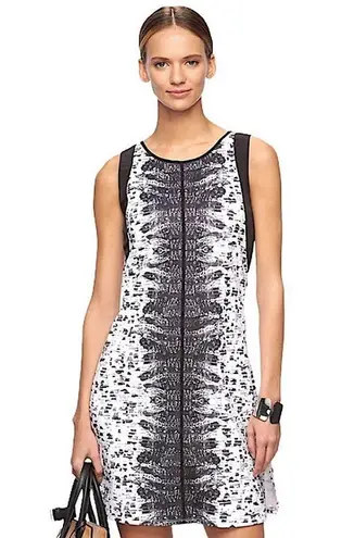 REED White Boa Scuba Mini Dress Size Medium Black