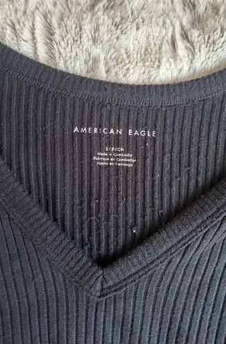 American Eagle Outfitters Long Sleeve V Neck