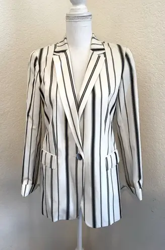 Lafayette 148 Marie Striped Silk blend Blazer. Size 4 Black