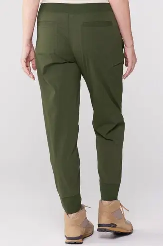 Athleta Althleta Green Trekkie North Jogger Pants