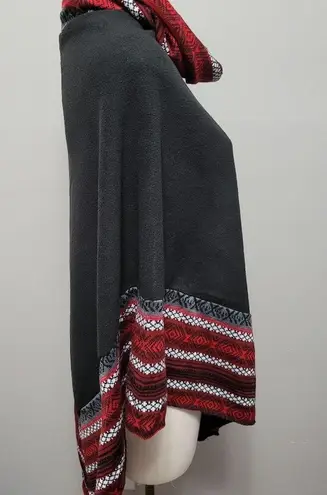 Moda Le  black with red sweater trim poncho fits one size