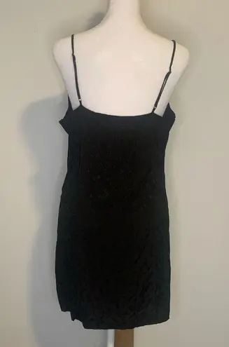 Isalis black small floral print sleeveless mini shift dress size M