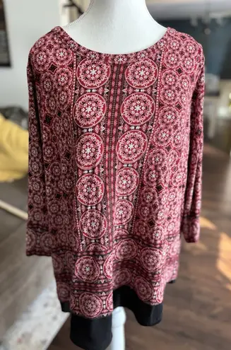 Rose + Olive Rose & Olive top size 1x multicolor geometric print 3/4 sleeves Fairy