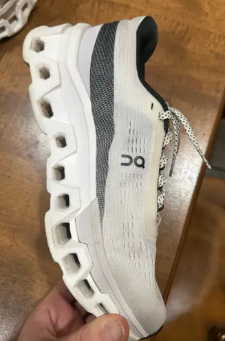 on cloud Running Shoes