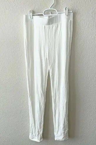 Naked Wardrobe NWOT  White High Rise Leggings