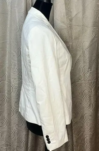 ZARA Women’s White  Blazer