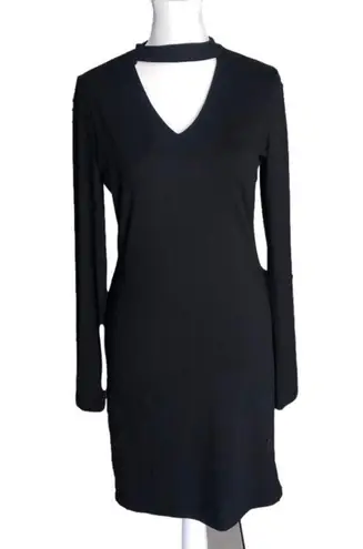 Hot Kiss Black V-Neck Chest Cut Out Long Sleeve Sheath Dress