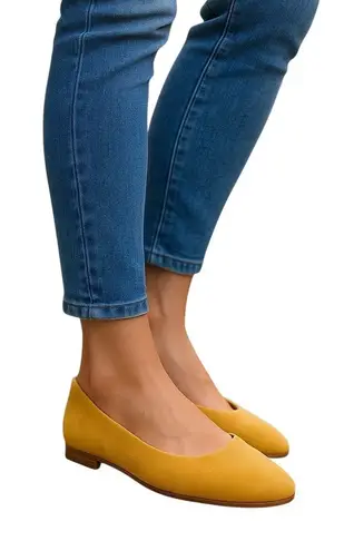 Crown Vintage Suede Flats Mustard Size 6 Yellow