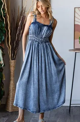 Denim Washed Smocked Waist Sleeveless Wide Leg Oli+Hali Romper NWOT Blue Size L