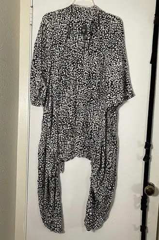 Billabong  Black and White Spotted Kimono swim Cover up cardigan S/M