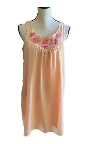 Pinklicious NWOT- stunning peach color chiffon dress, peach color attached slip