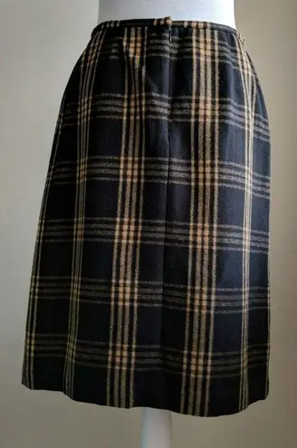Kasper Plaid Skirt Black Gold Fringe - Size 8 - GUC