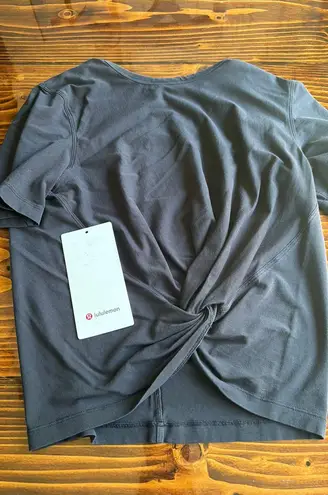 Lululemon Crescent Tee