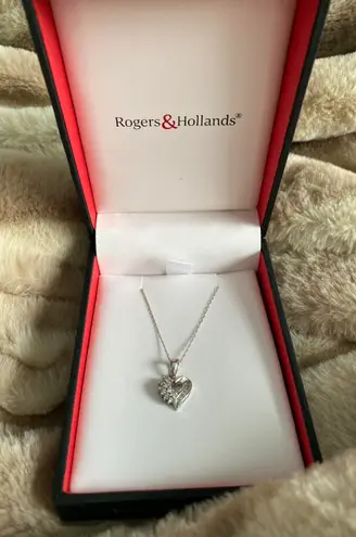rogers and hollands necklace Silver $156 (84% Off Retail) New