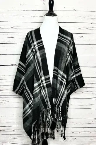 Gray & Black Plaid Flannel Blanket Kimono Shawl Wrap One Size Size undefined