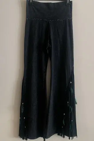 NWT Pat Dahnke Flare Fringe Mineral Wash Leggings Size Medium Gray