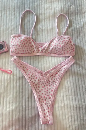 Triangl Bikini Set - Image 1