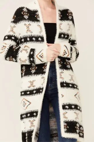 Shyanne Women’s Southwestern Eyelash Knit Duster Cardigan White Multi size Small