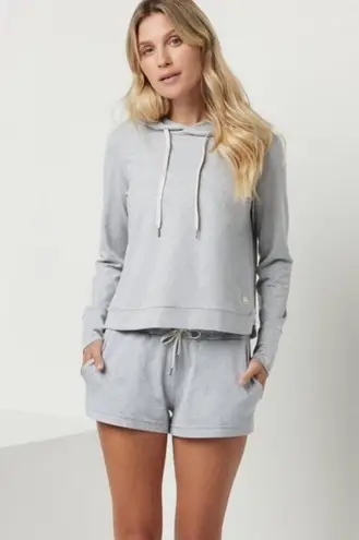 Vuori 🛑SOLD🛑 HALO ESSENTIAL HOODIE SIZE LARGE