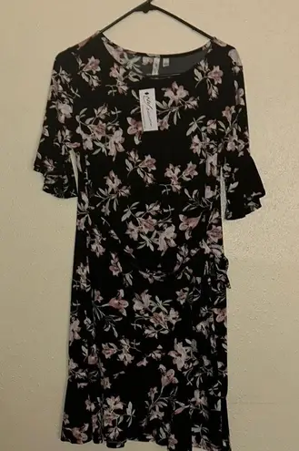 Pink and White Fit and Flare Midi Dress with Flutter Sleeves Size L