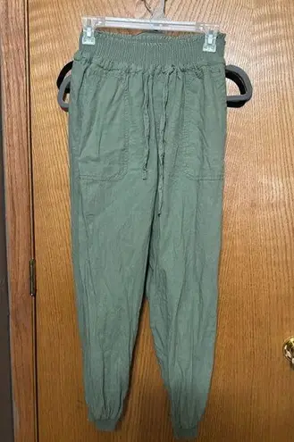 Love Tree  size medium green linen jogger pants - Image 1
