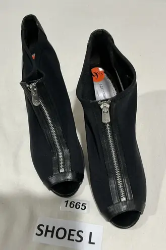 Womans Adrienne Villadina Av