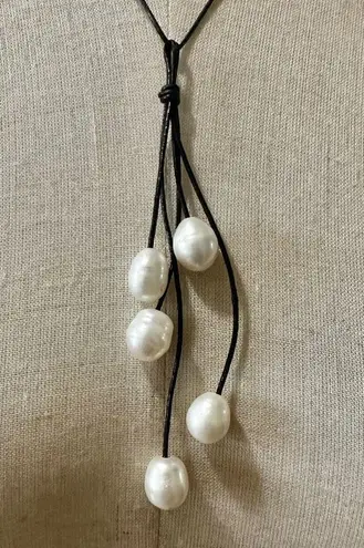 Pearl pendant necklace on cord