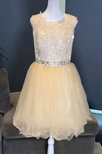 Women’s Short Prom Party Dress Size 6 Yellow