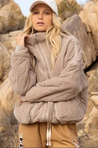 POL Powder Mocha Quilted Jacket  S fall casual free people style boho  $138 - Image 1