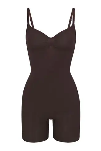 SKIMS Seamless Sculpt Mid Thigh Bodysuit in Espresso Brown NIB - Image 4