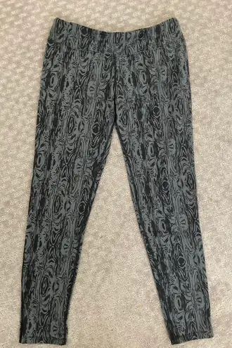 Soybu Like new  cropped leggings. Sz small - Image 1