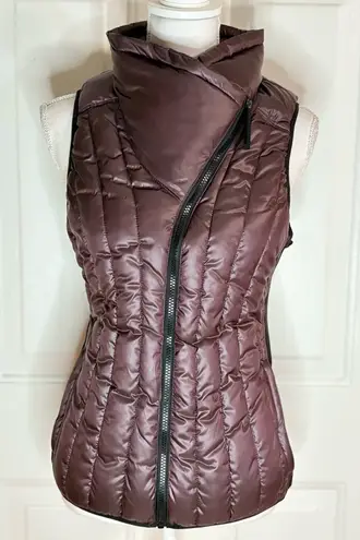 Calvin Klein  Performance Puffer Vest with Security Pocket size Small - Image 1