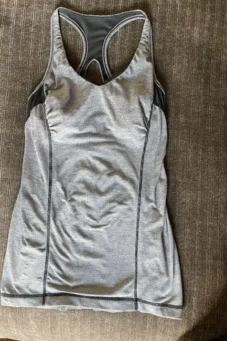 Lululemon  Razor Back built in bra Tank Top Size 6 -Two Tone Black & Gray Stripes