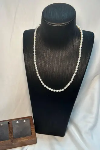 Brand new S925 baby freshwater pearls earrings and rice pearls necklace White